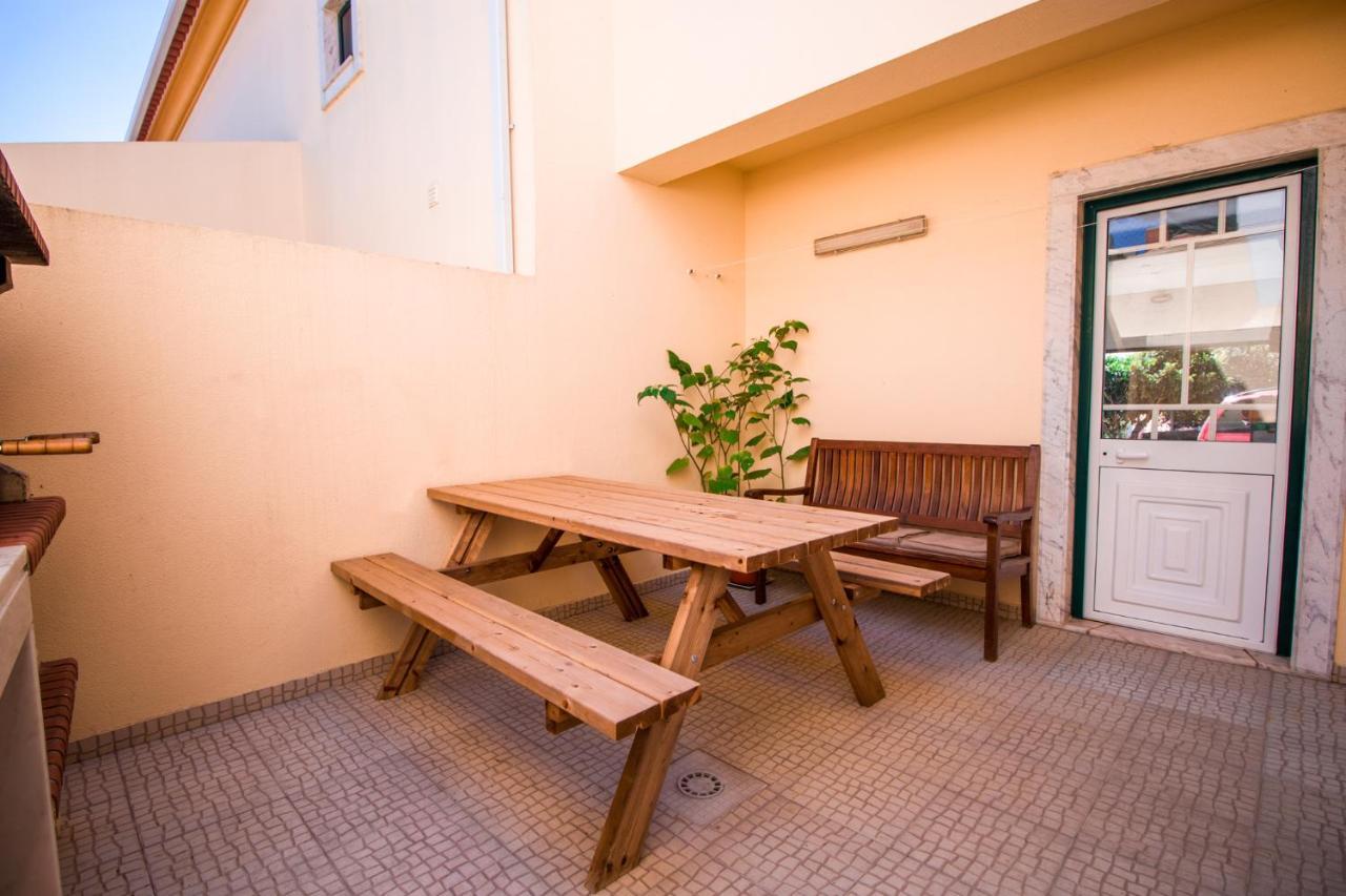 Villa 6Pax Baby Friendly Near Dino Park&Beaches Sao Bartolomeu dos Galegos e Moledo Bagian luar foto