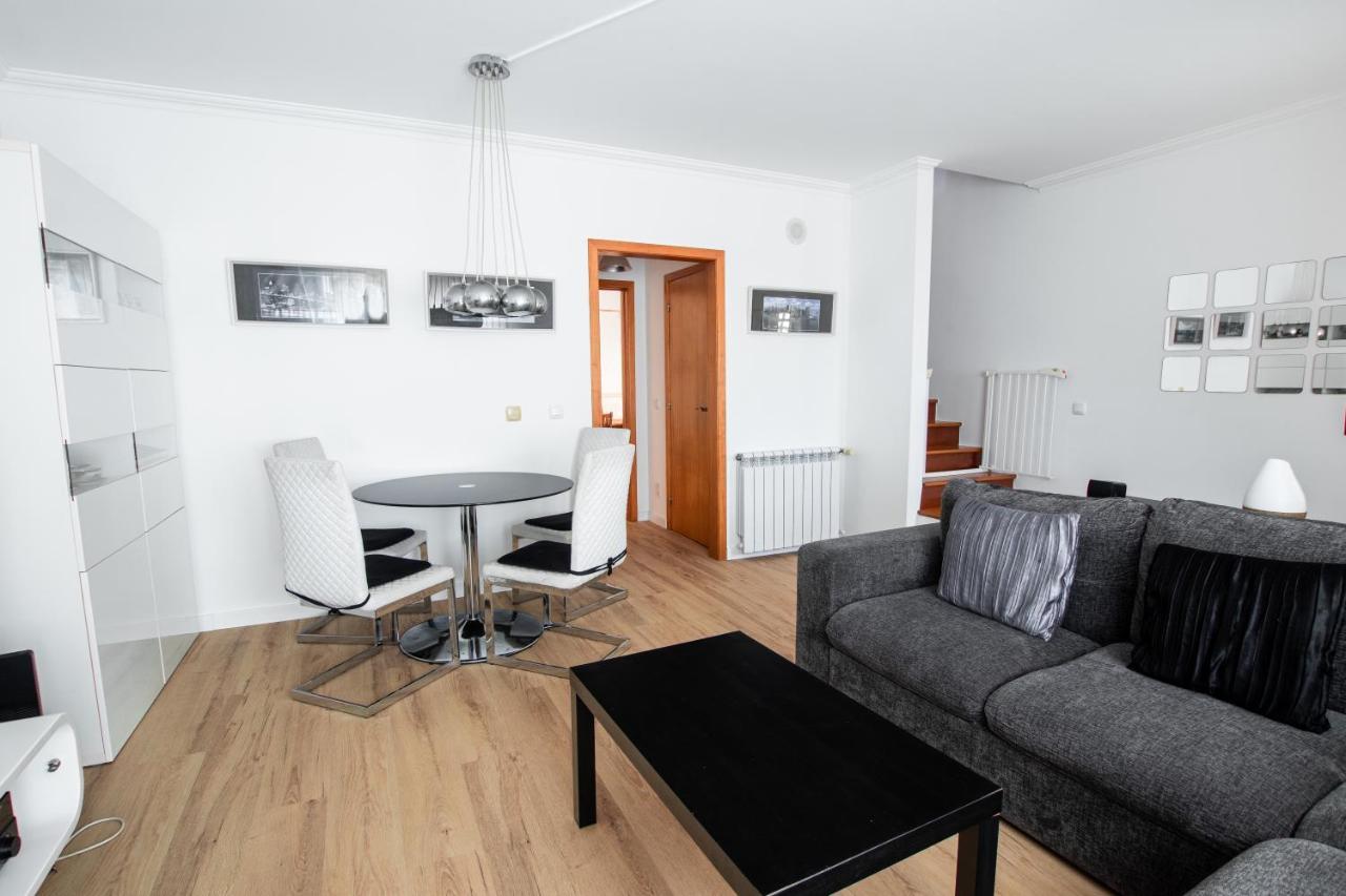 Villa 6Pax Baby Friendly Near Dino Park&Beaches Sao Bartolomeu dos Galegos e Moledo Bagian luar foto