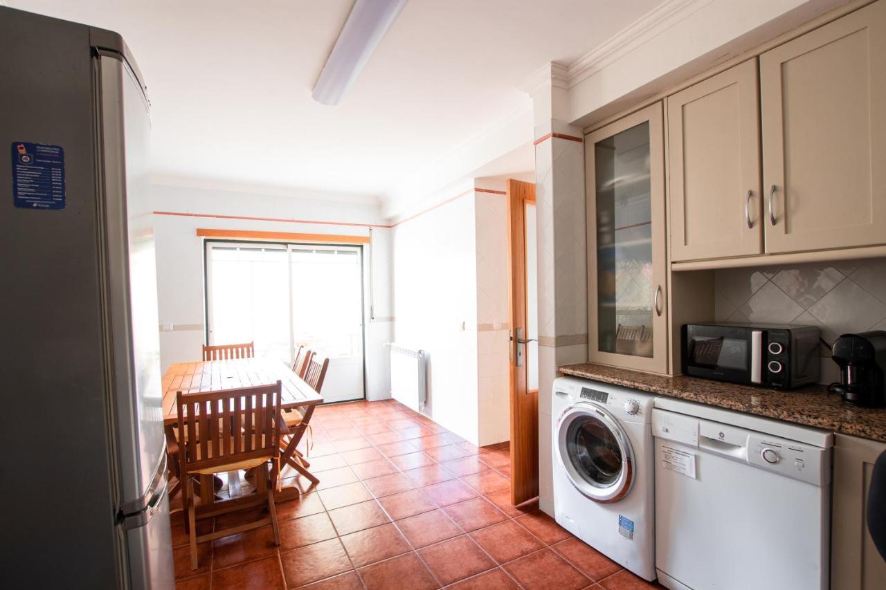Villa 6Pax Baby Friendly Near Dino Park&Beaches Sao Bartolomeu dos Galegos e Moledo Bagian luar foto