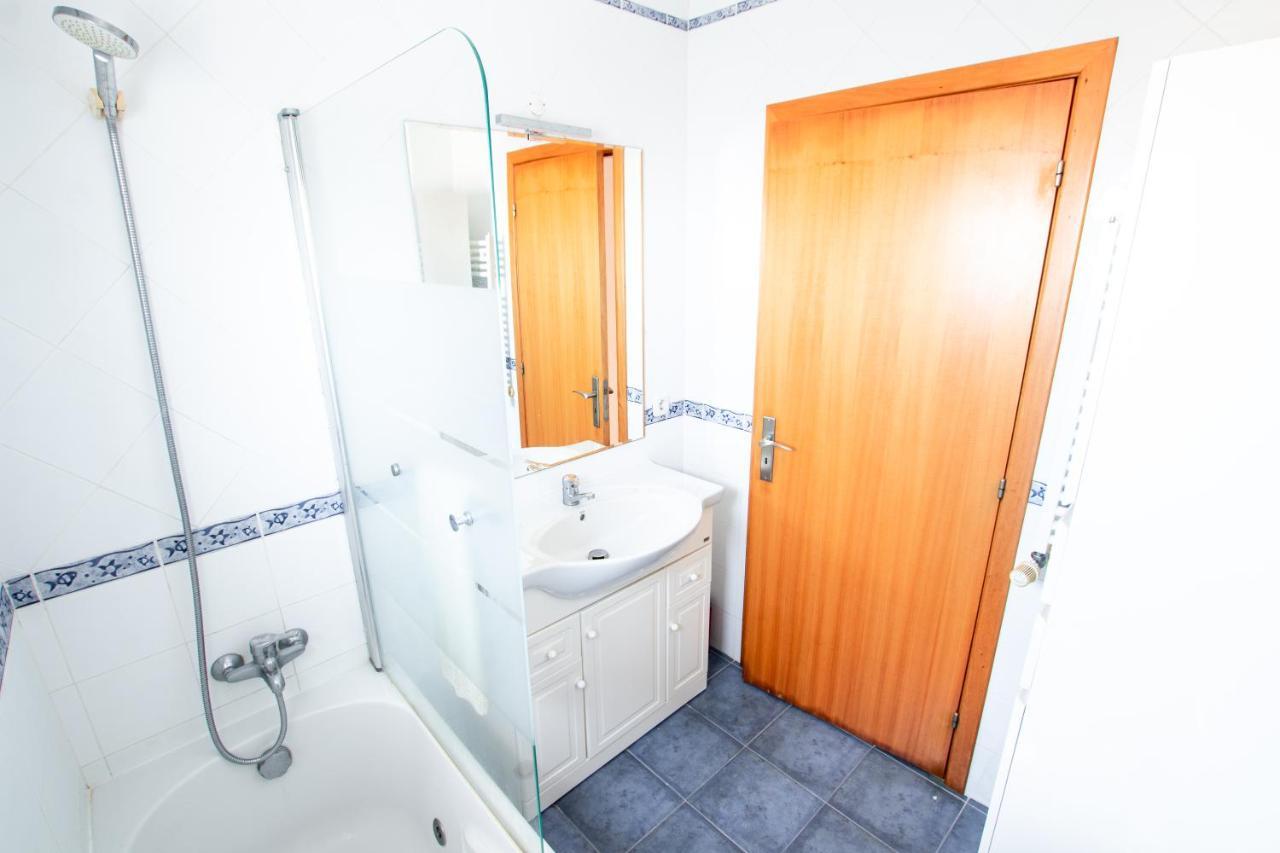 Villa 6Pax Baby Friendly Near Dino Park&Beaches Sao Bartolomeu dos Galegos e Moledo Bagian luar foto