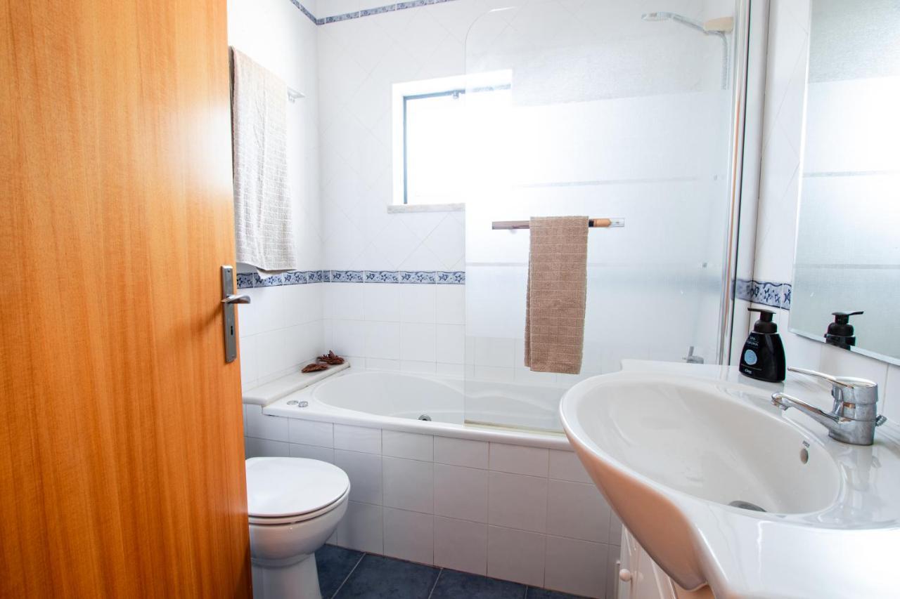 Villa 6Pax Baby Friendly Near Dino Park&Beaches Sao Bartolomeu dos Galegos e Moledo Bagian luar foto