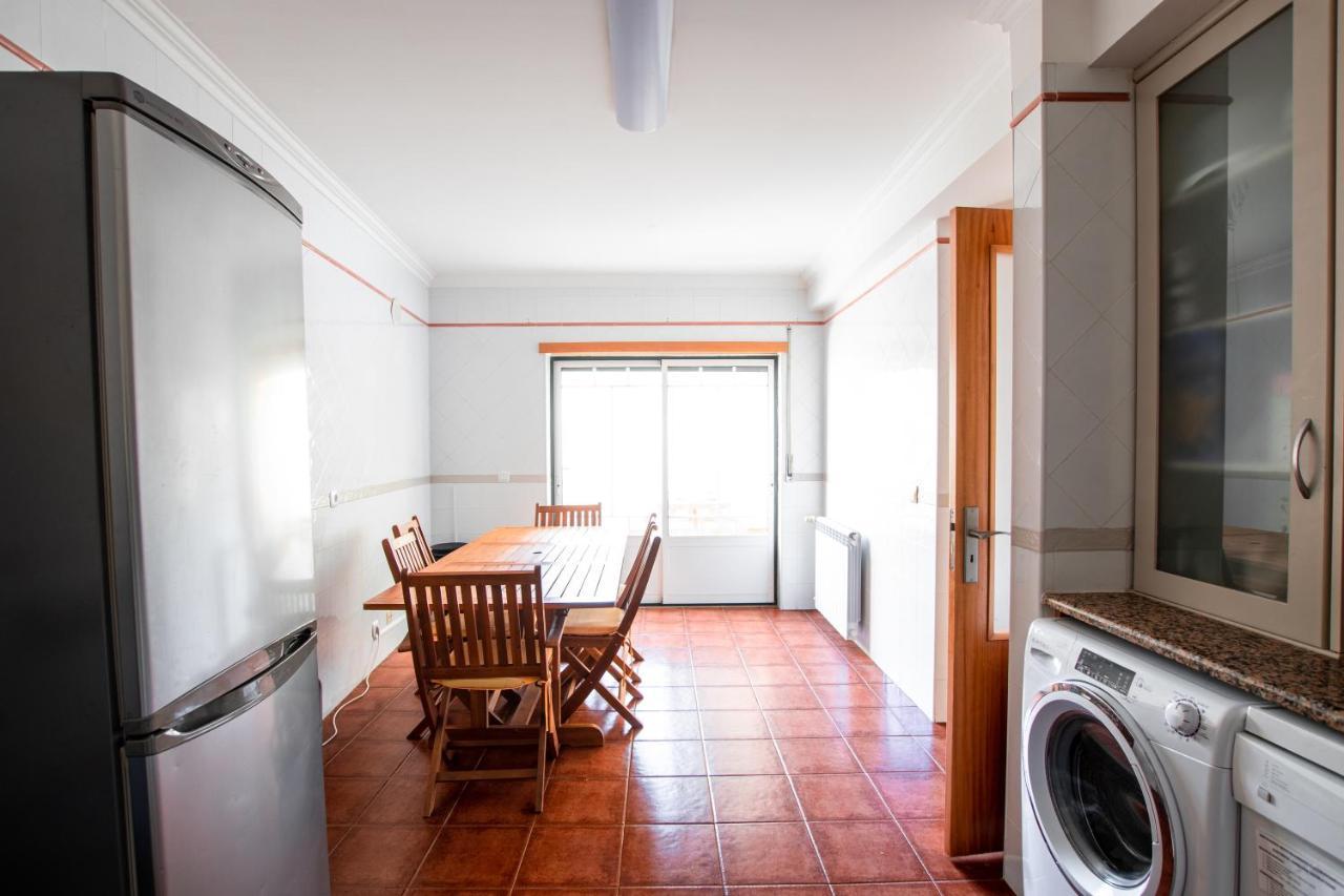Villa 6Pax Baby Friendly Near Dino Park&Beaches Sao Bartolomeu dos Galegos e Moledo Bagian luar foto